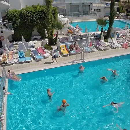Ξενοδοχείο Club Atrium &