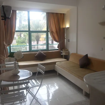 Ξενοδοχείο Club Atrium & 3*