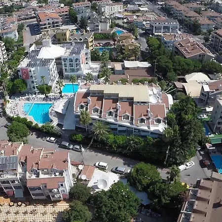 Club Atrium & Μαρμαρίς