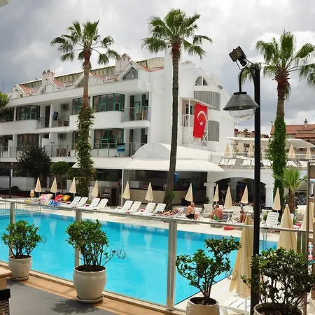 Ξενοδοχείο Club Atrium & 3*