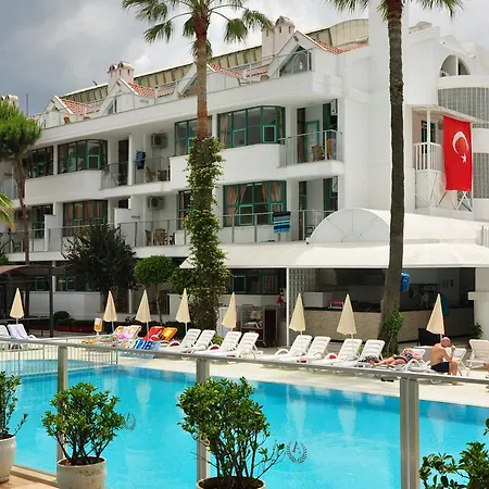 Ξενοδοχείο Club Atrium & Μαρμαρίς