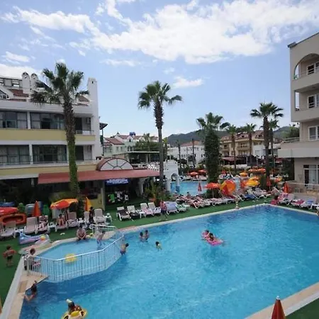 Club Atrium & Ξενοδοχείο