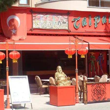 Ξενοδοχείο Club Atrium &