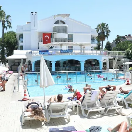 Club Atrium & 3* Μαρμαρίς