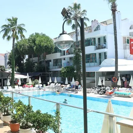Club Atrium & Otel 3*
